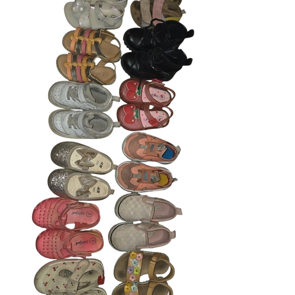 Toddler Shoe Lot 5/5.5 - Picture 2 of 5